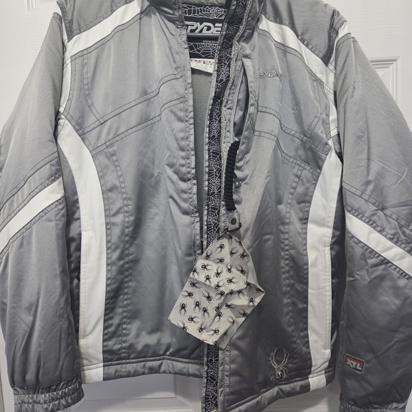 Spyder XT.L Girl Reflective Silver & White Waterproof Winter Ski Jacket Size 14 - Picture 4 of 16